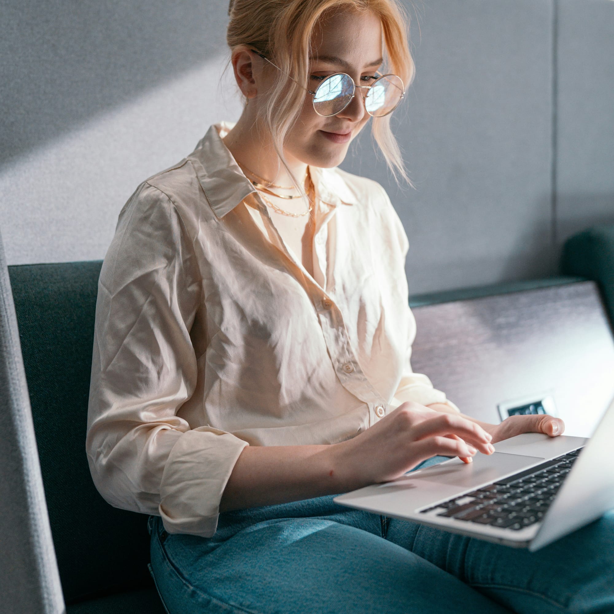 woman using laptop